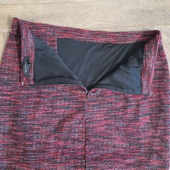 Ann Taylor Red Black Button Closure Midi Length Wrap Pencil Skirt Size 10 - Picture 8 of 10